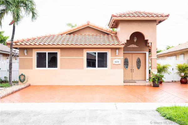 Berkshire, 8825 NW 110th Ln, Hialeah Gardens, Florida 33018, image 2