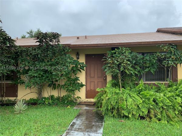 Westwind Lakes Townhouses, 6535 SW 147 Ct #, Kendall West, Florida 33193, image 1