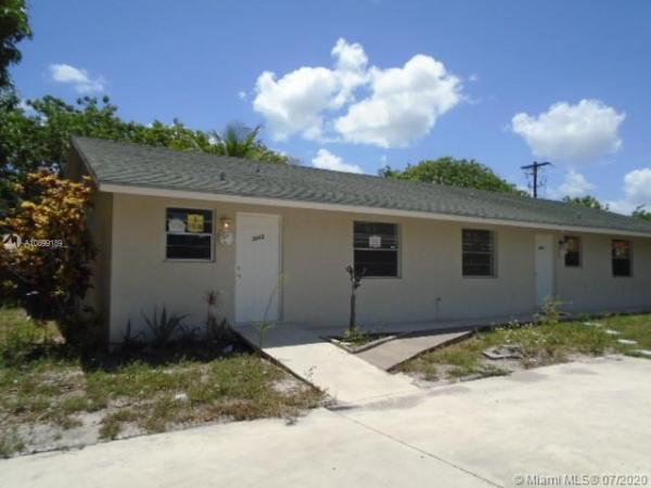 1202 Summer St, Palm Springs, Florida 33461, image 2