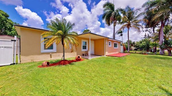 Leisure City Residential, 29120 Kansas Rd, Leisure City, Florida 33033, image 2