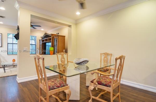 Riverwalk At Lago Mar, 124 W Riverwalk Cir W #124, Plantation, Florida 33325, image 2