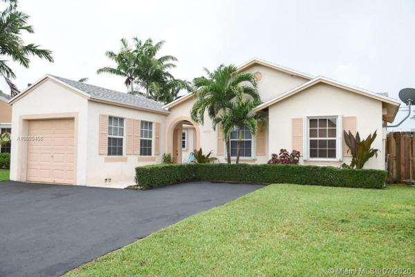 Princetonian By The Park, 24942 SW 127th Path, Princeton, Florida 33032, image 2