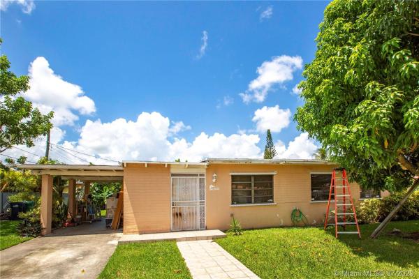 Lee Manor, 10381 SW 32nd St, University Park, Florida 33165, image 2