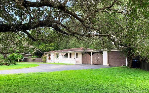 Sunset Circle, 6250 SW 67th Ave, South Miami, Florida 33143, image 2