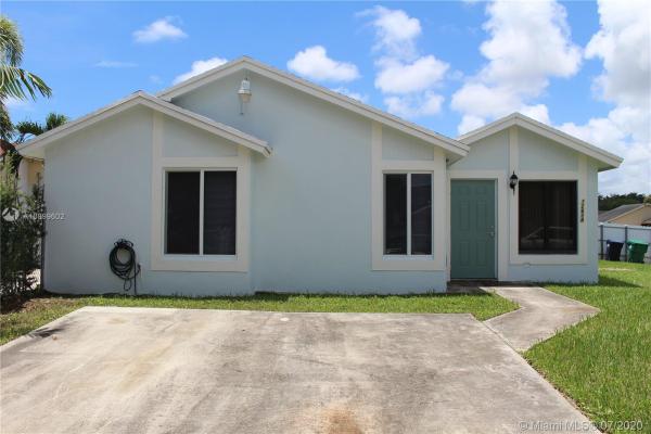 Oak Park, 12634 SW 210th Ter, Goulds, Florida 33177, image 2