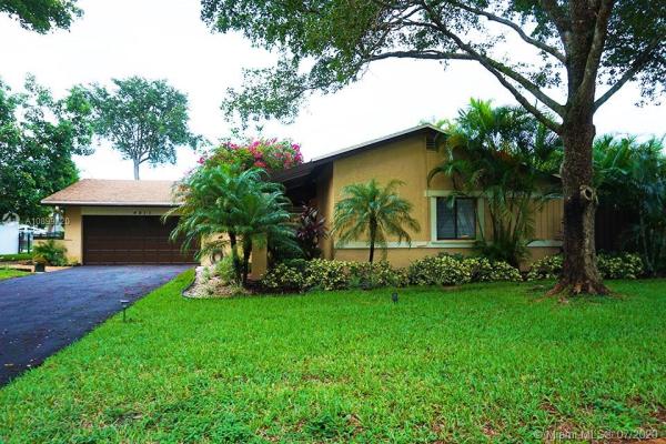 Stonebridge, 4011 W Sailboat Dr, Cooper City, Florida 33026, image 2