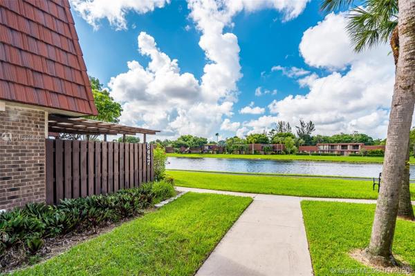 The Lakes At Boca Rio, 8447 Boca Rio Dr, Boca Raton, Florida 33433, image 2