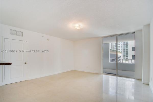 The Sail On Brickell, 170 SE 14th St #1208, Miami, Florida 33131, image 1