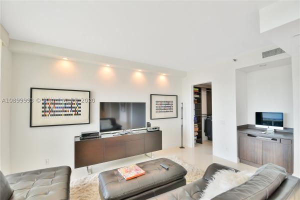 One Island Place, 3801 NE 207th St #9BS, Aventura, Florida 33180, image 2