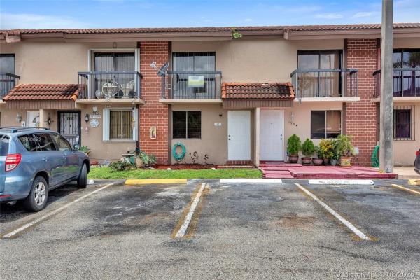 Villas University Square, 1819 SW 107th Ave #1903, University Park, Florida 33165, image 2