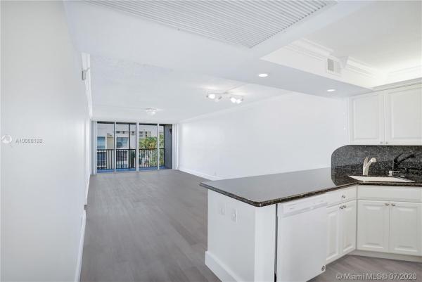 Boca Bayou, 2 Royal Palm Way #3050, Boca Raton, Florida 33432, image 2