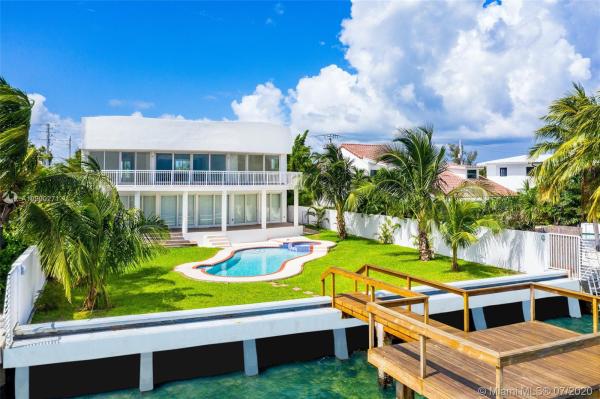 Isle Of Normandy, 1870 Bay Dr, Miami Beach, Florida 33141, image 2