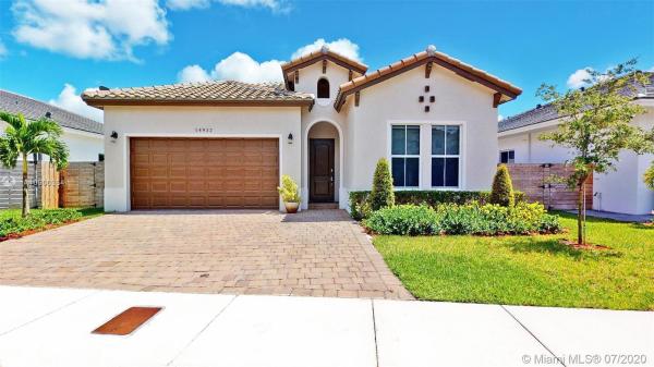 Venetian Parc, 14932 SW 177th Ter, Richmond West, Florida 33187, image 2