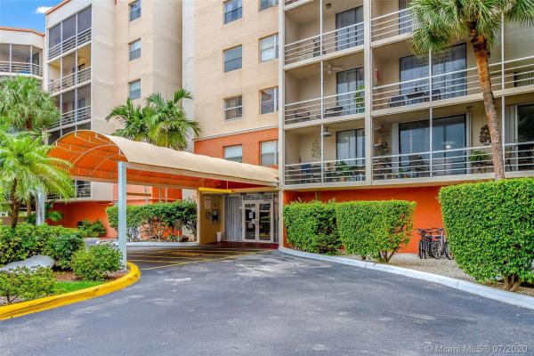 Carlton Bay, 2821 N Miami Beach Blvd #6M, North Miami Beach, Florida 33160, image 2