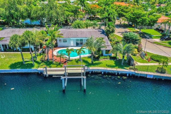 Venetian Keystone Point, 1985 Ixora Rd, North Miami, Florida 33181, image 2