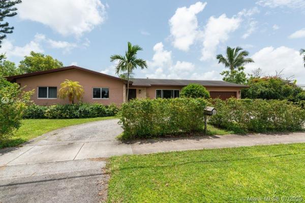 Pine Acres, 10240 SW 112th St, Kendall, Florida 33176, image 2