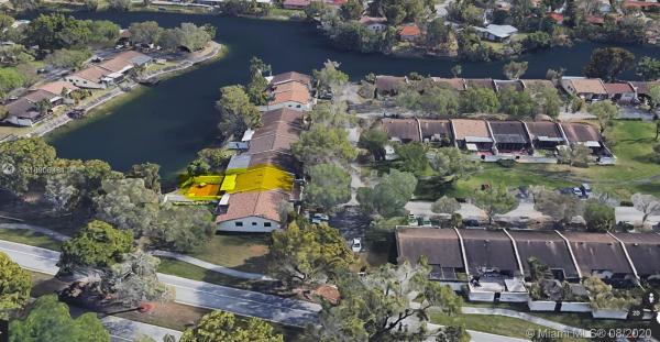 Kendale Lakes No HOA, 13814 Kendale Lakes Dr, Kendale Lakes, Florida 33183, image 2
