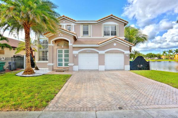 Century Estates, 15468 SW 24th Ter, University Park, Florida 33185, image 2