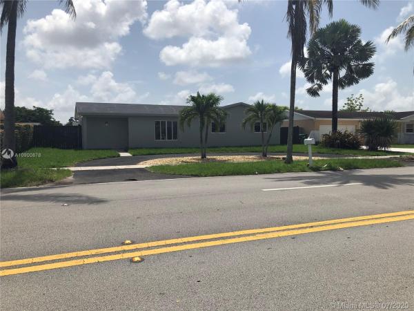 Royale Green, 4361 SW 132nd Ave, Kendale Lakes, Florida 33175, image 2
