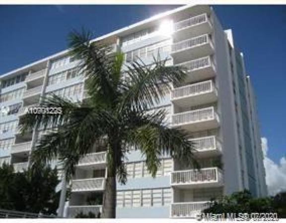 Villa Bay Vista, Miami Beach, Florida 33141, image 2