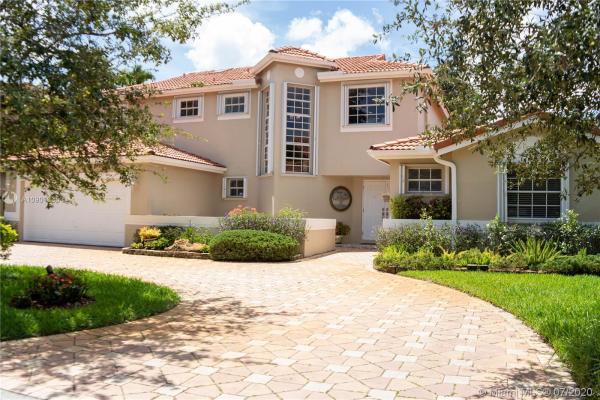 Mansions Cove At Lakes Of The Meadow, 4340 SW 155th Ct, Kendall West, Florida 33185, image 2