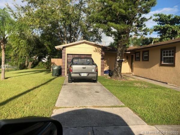 University Gardens, 6345 SW 58th Pl, South Miami, Florida 33143, image 2