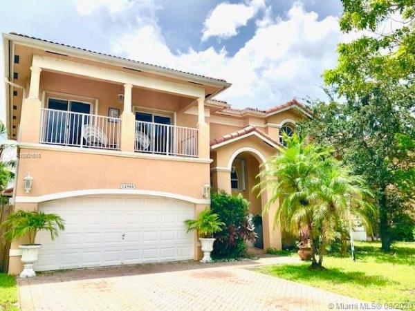 Twin Lake Shores East, 12900 SW 136th Ter, Three Lakes, Florida 33186, image 2