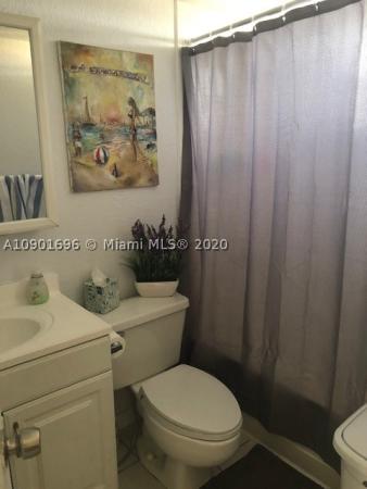 Fontainebleau Gardens, 8145 NW 7th St #522, Fountainebleau, Florida 33126, image 3