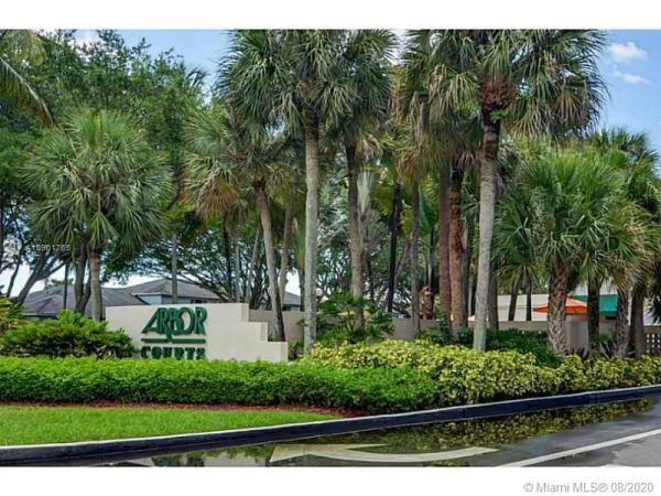 Arbor Courts, 14327 SW 97th Ter #14327, The Hammocks, Florida 33186, image 2