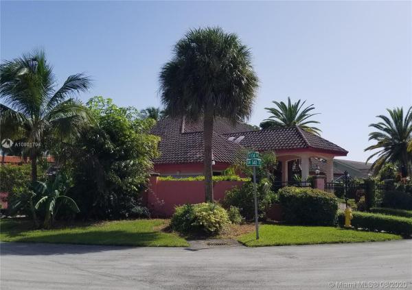 Lusia, 10381 SW 141st St, Kendall, Florida 33176, image 2