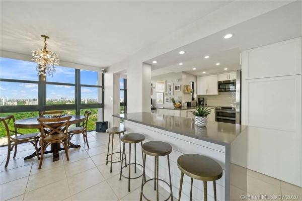 Brickell Place, 1915 Brickell Ave #1613, Miami, Florida 33129, image 2