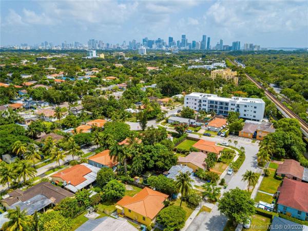 Victory Homesites, 2135 SW 26th St, Miami, Florida 33133, image 2