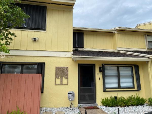 Country Lake, 5272 Tennis Ln, Delray Beach, Florida 33484, image 2