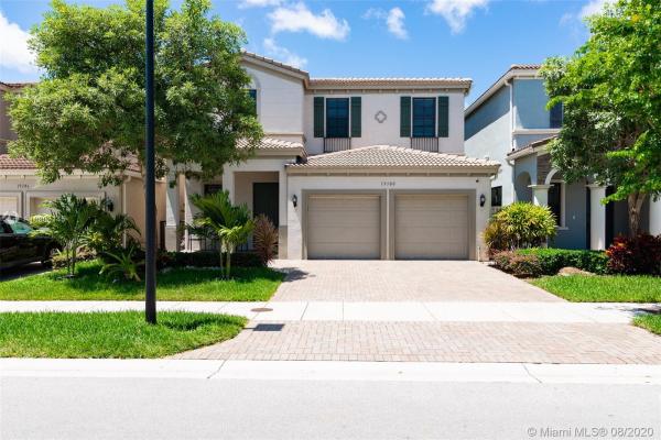 Champion Lakes, 19300 NE 6th Ave, Ives Estates, Florida 33179, image 2