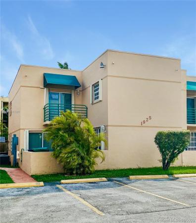 Les Chateaux At International Gardens, 1925 SW 118th Ct #131, Tamiami, Florida 33175, image 2
