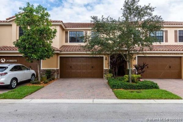 Riverwalk At Lago Mar, 102 E Riverwalk Cir E #102, Plantation, Florida 33325, image 2