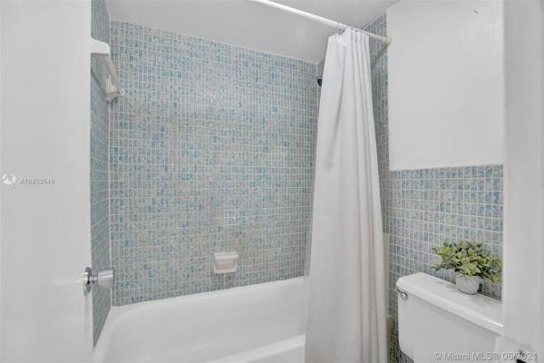 Villa Capri, 1205 Mariposa Ave #333, Coral Gables, Florida 33146, image 2