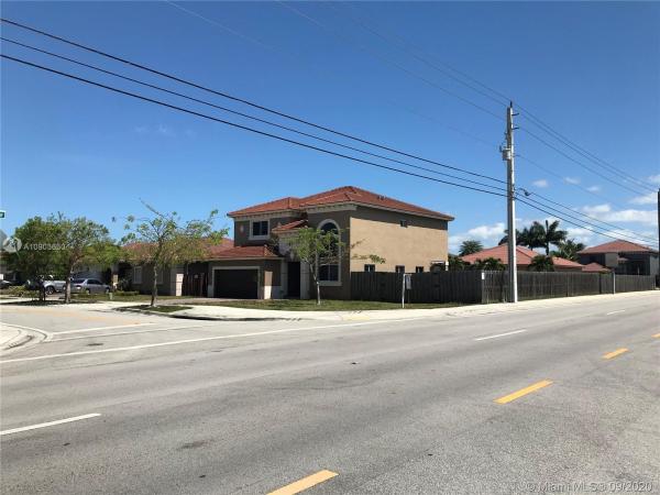 Jeannie Forest, 15662 SW 177th Ter, Richmond West, Florida 33187, image 2