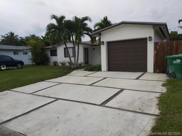 Cutler Ridge Pines, 8751 SW 200th Ter, Cutler Bay, Florida 33189, image 2