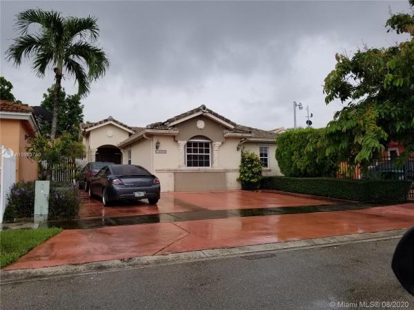Peral, 15448 SW 95th Ln, The Hammocks, Florida 33196, image 2