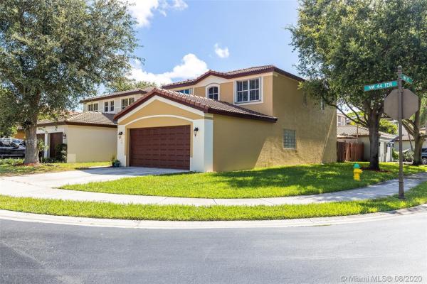Hammocks At Riverglen, 104 NW 44th Ter, Deerfield Beach, Florida 33442, image 2