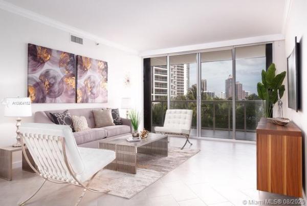 4000 Island Boulevard, 4000 Island Blvd #L-4, Aventura, Florida 33160, image 2