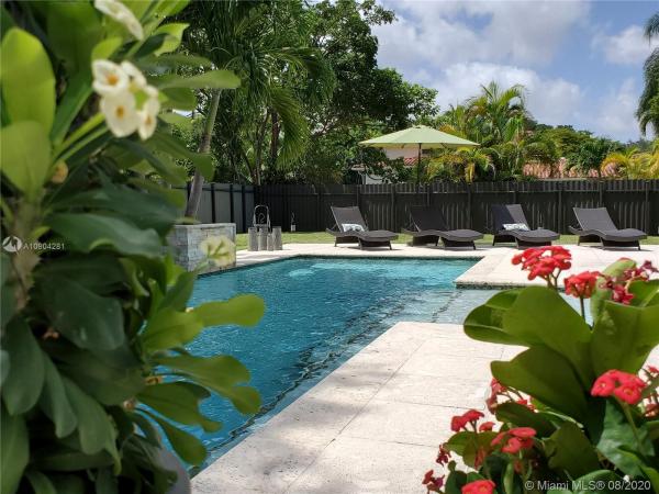 Reardon Manors, 6120 SW 65th Ave, South Miami, Florida 33143, image 2