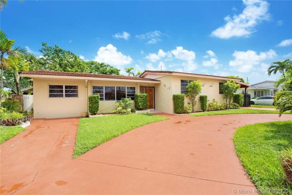 Coral Way Village, 8571 SW 27th Ln, Westchester, Florida 33155, image 2