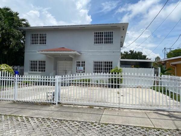 Glenroyal, 2411 NW 3rd St, Miami, Florida 33125, image 2
