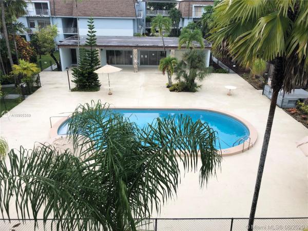 Woodside In Kendall, 9641 SW 77th Ave #307D, Kendall, Florida 33156, image 2