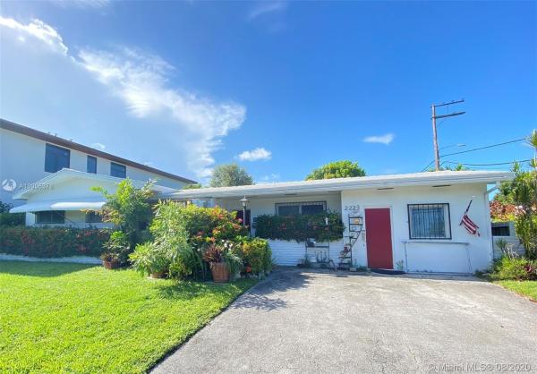 Keystone Island, 2223 Keystone Blvd, North Miami, Florida 33181, image 2