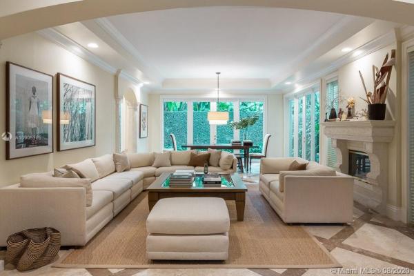 Villas De Vizcaya, 2770 Brickell Ct, Miami, Florida 33129, image 2