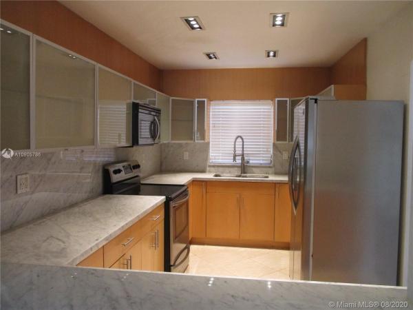Harbour Club Villas, 1550 NE 105th St #B7, Miami Shores, Florida 33138, image 2