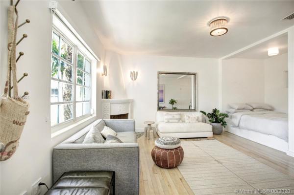 Espanola Court, 750 Espanola Way #4, Miami Beach, Florida 33139, image 2